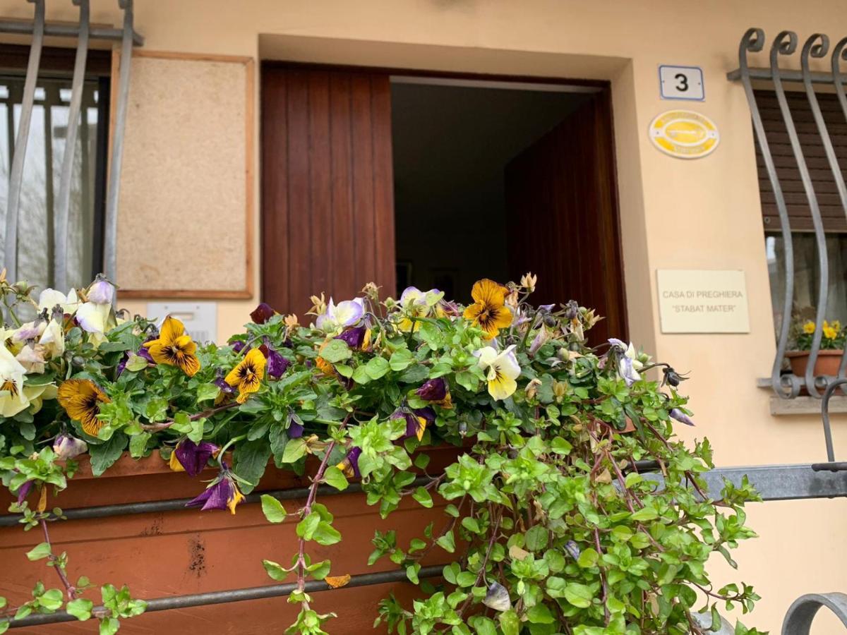 Stabat Mater Casa Di Preghiera Bed and Breakfast Valdragone Eksteriør billede